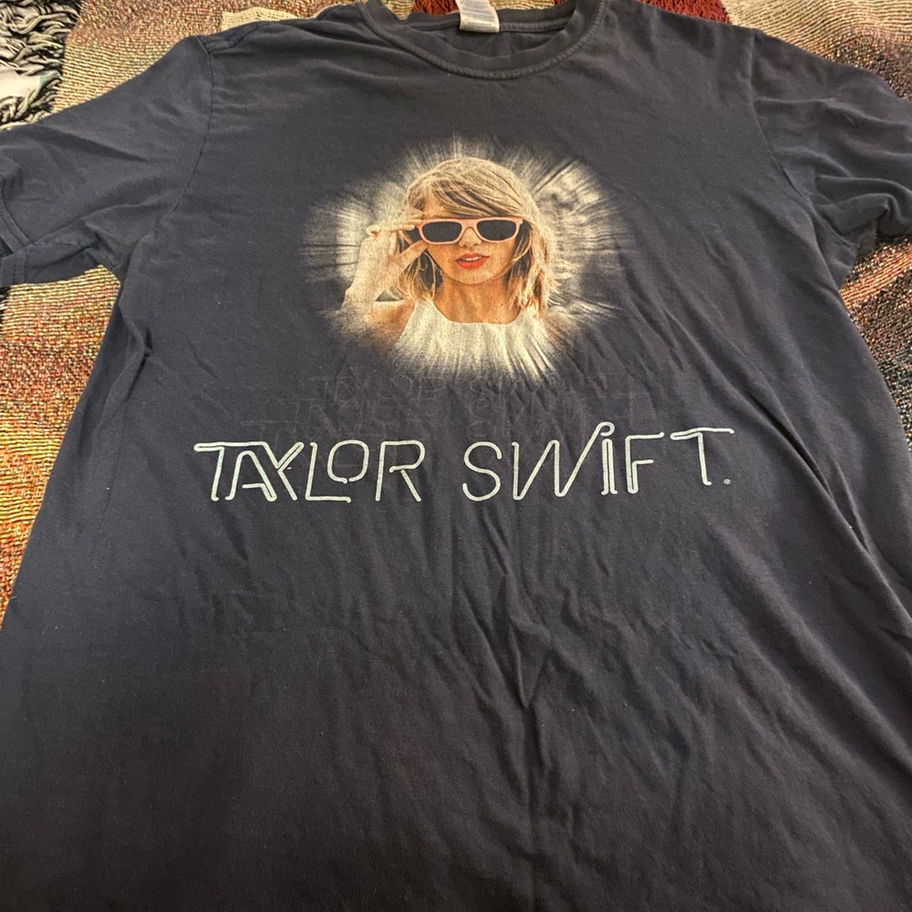 Taylor Swift 1989 World Tour Shirt